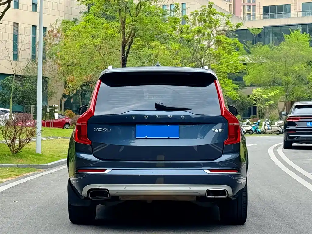 Volvo XC90 2018 — фото 5