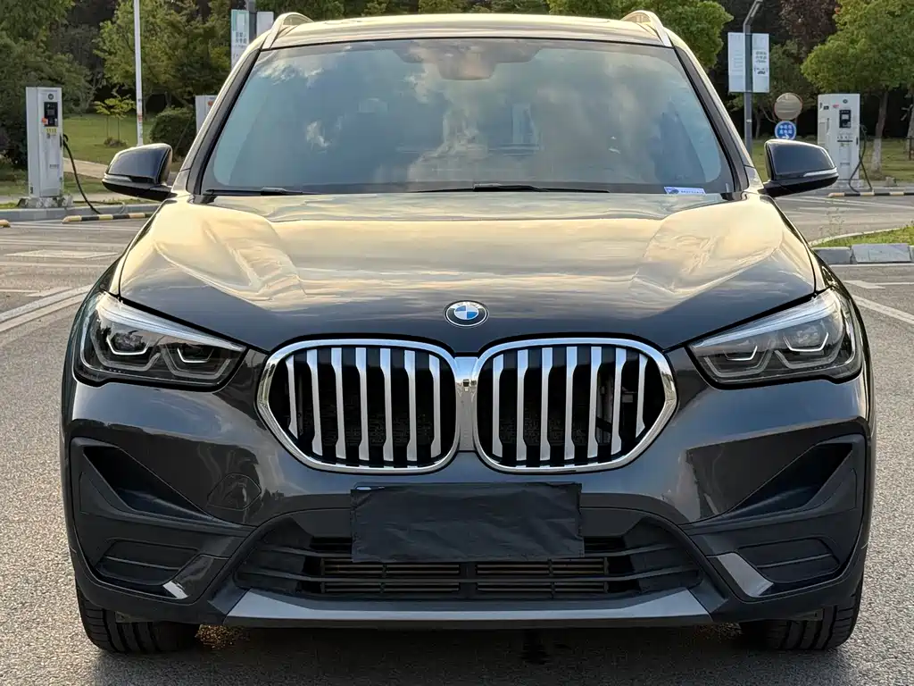 BMW X1 2022 — фото 2