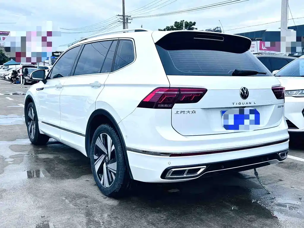 Volkswagen Tiguan L 2023 — фото 6