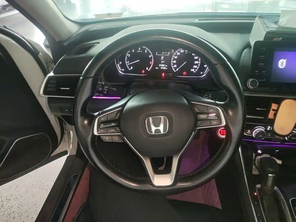 Honda Accord 2021 — фото 11
