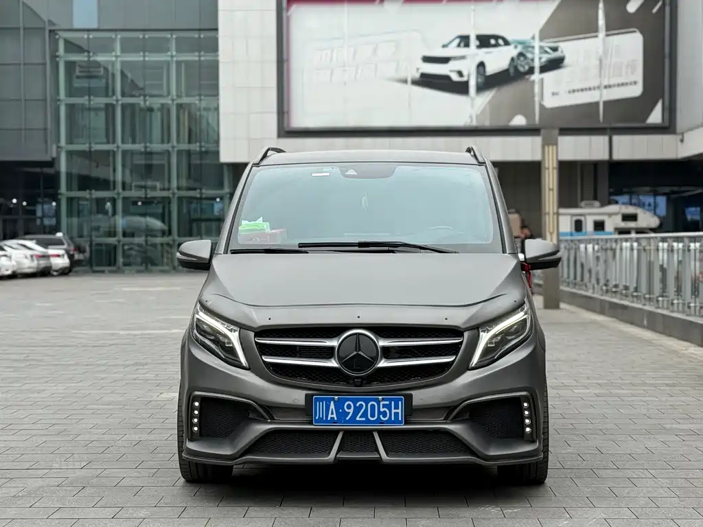 Mercedes-Benz V-Class 2022 — фото 2