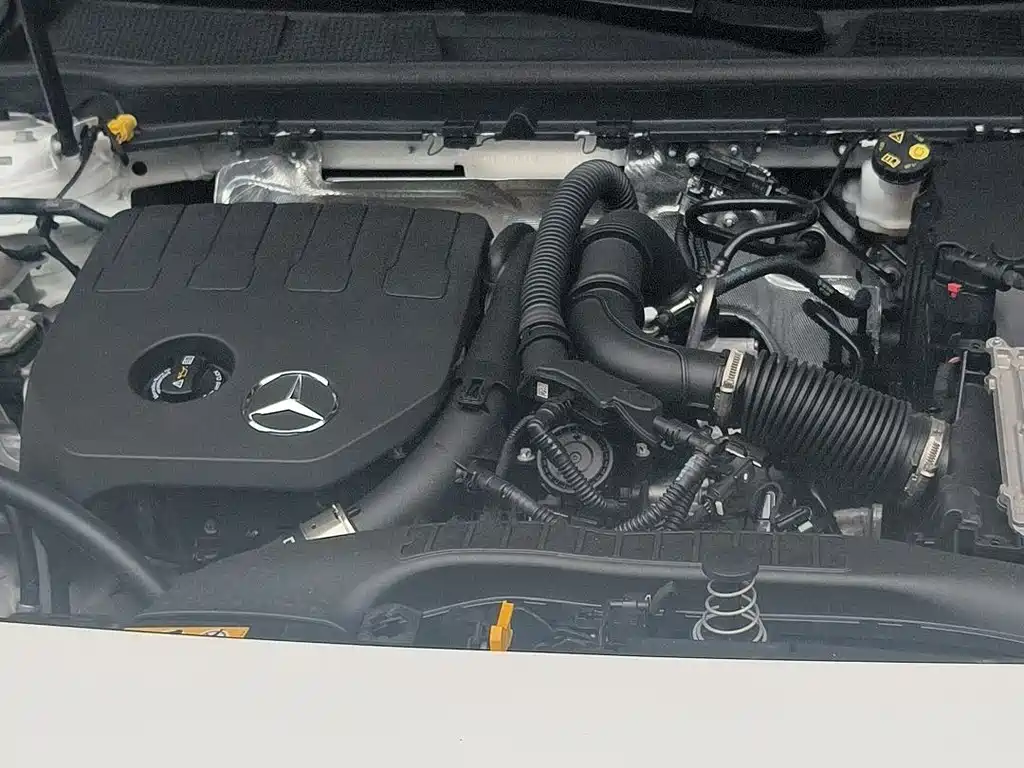 Mercedes-Benz A-Class 2024 — фото 16