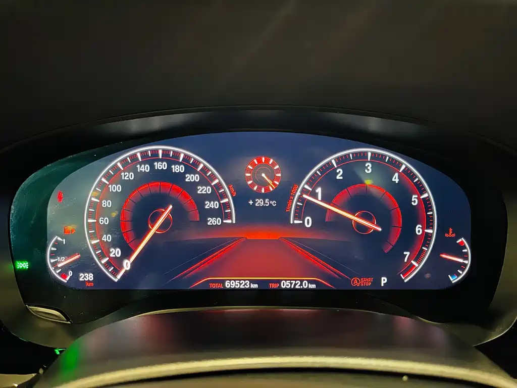 BMW 6 Series GT 2018 — фото 8