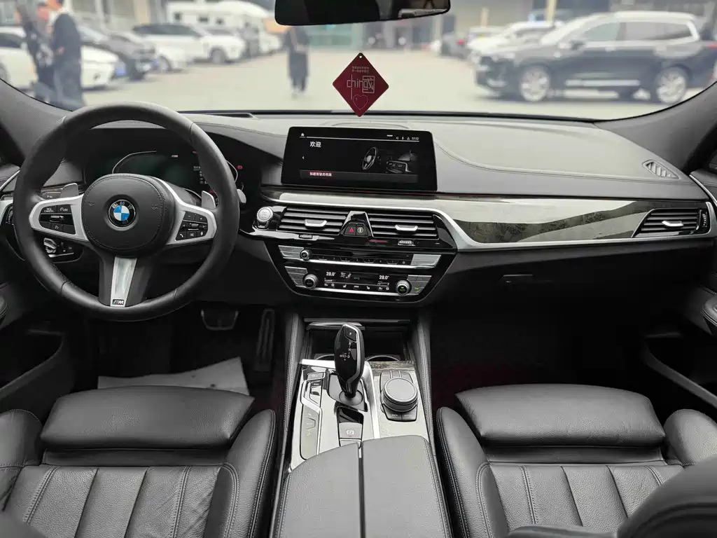 BMW 6 Series GT 2020 — фото 10