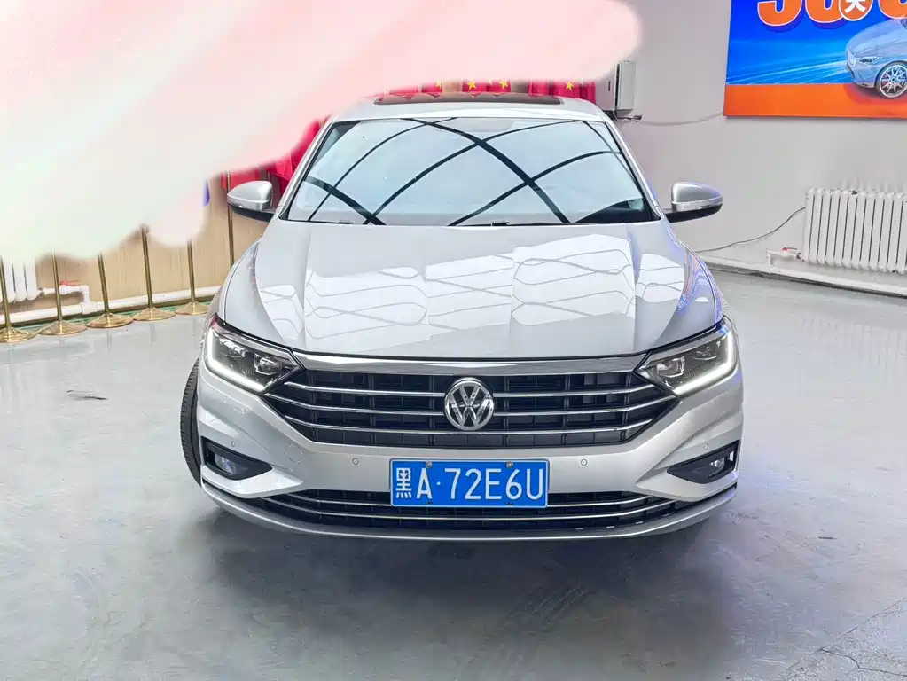 Volkswagen Sagitar 2022