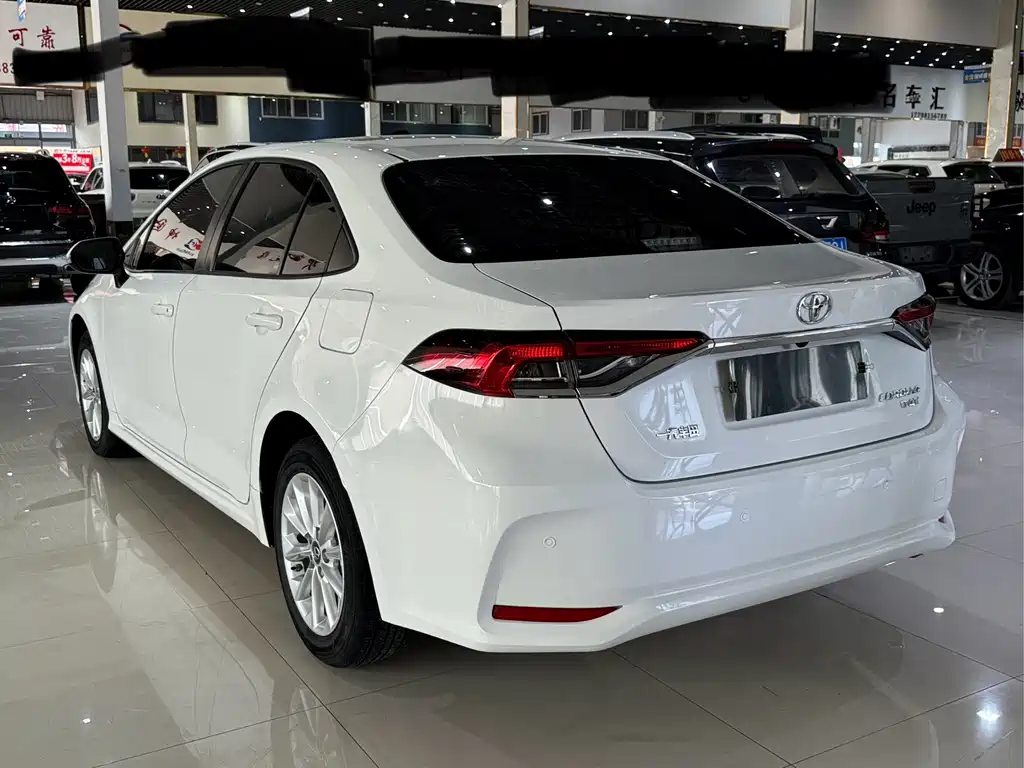 Toyota Corolla 2022 — фото 16