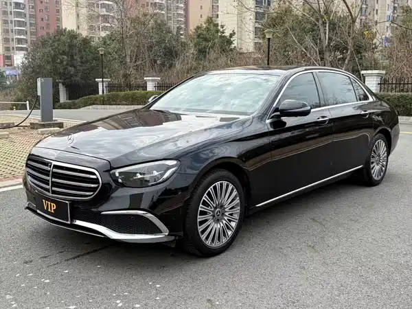 Mercedes-Benz E-Class 2022