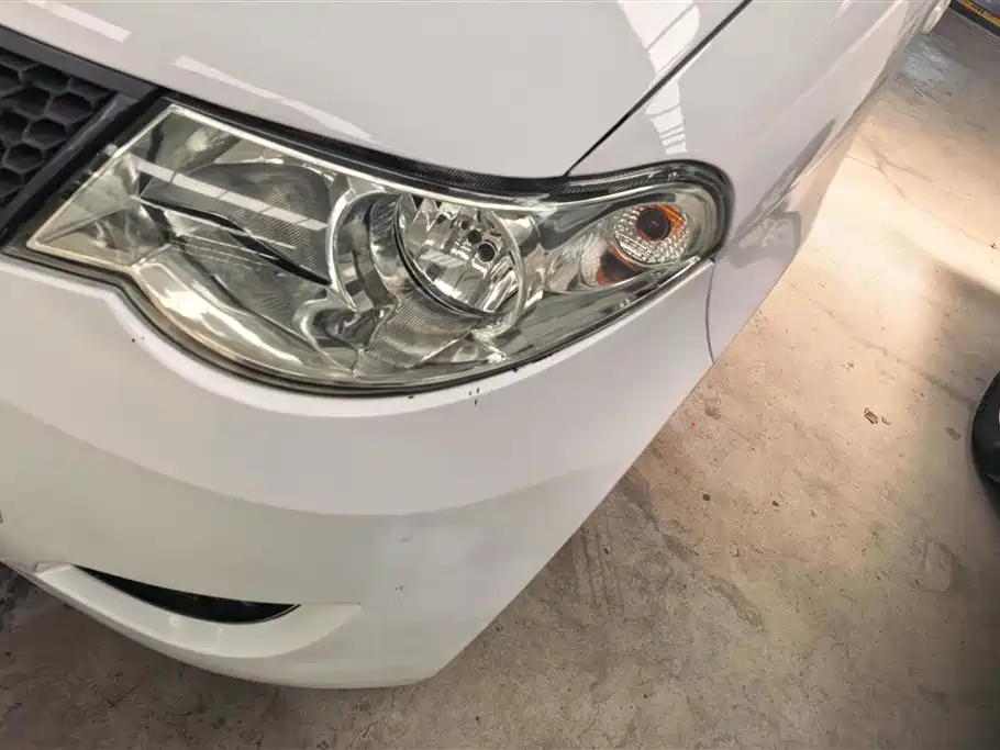 Wuling Hongguang 2014