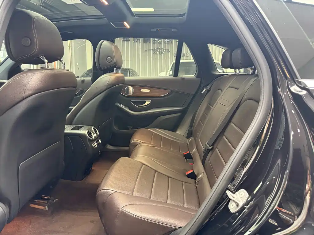 Mercedes-Benz GLC 2020 — фото 11
