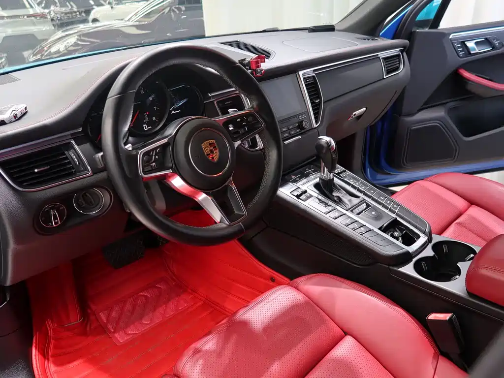 Porsche Macan 2017 — фото 5