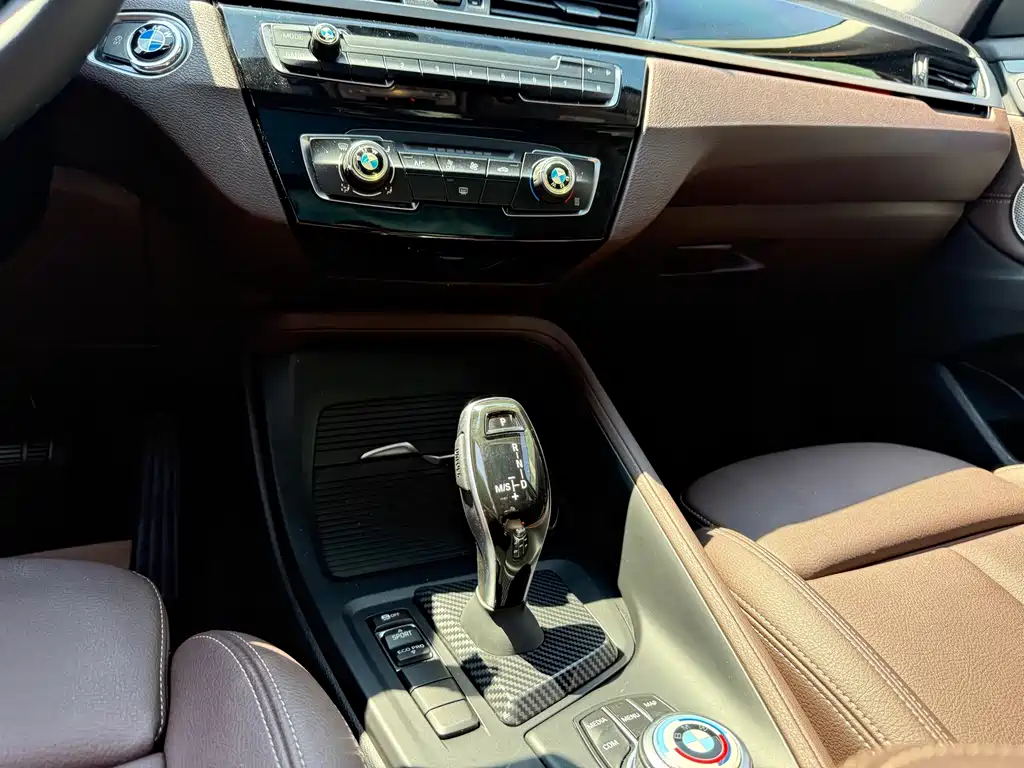 BMW X1 2021 — фото 12