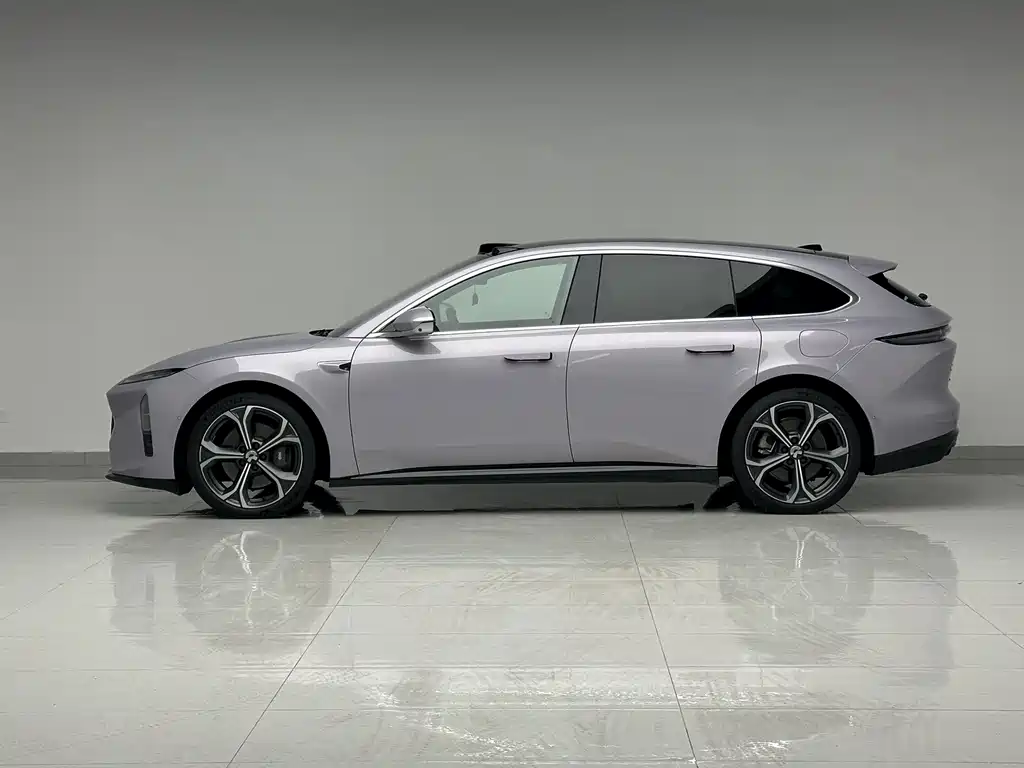 NIO ET5T 2025