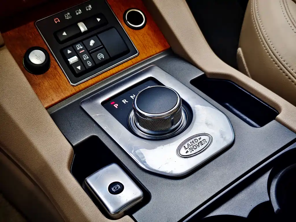 Land Rover Discovery 2014 — фото 16