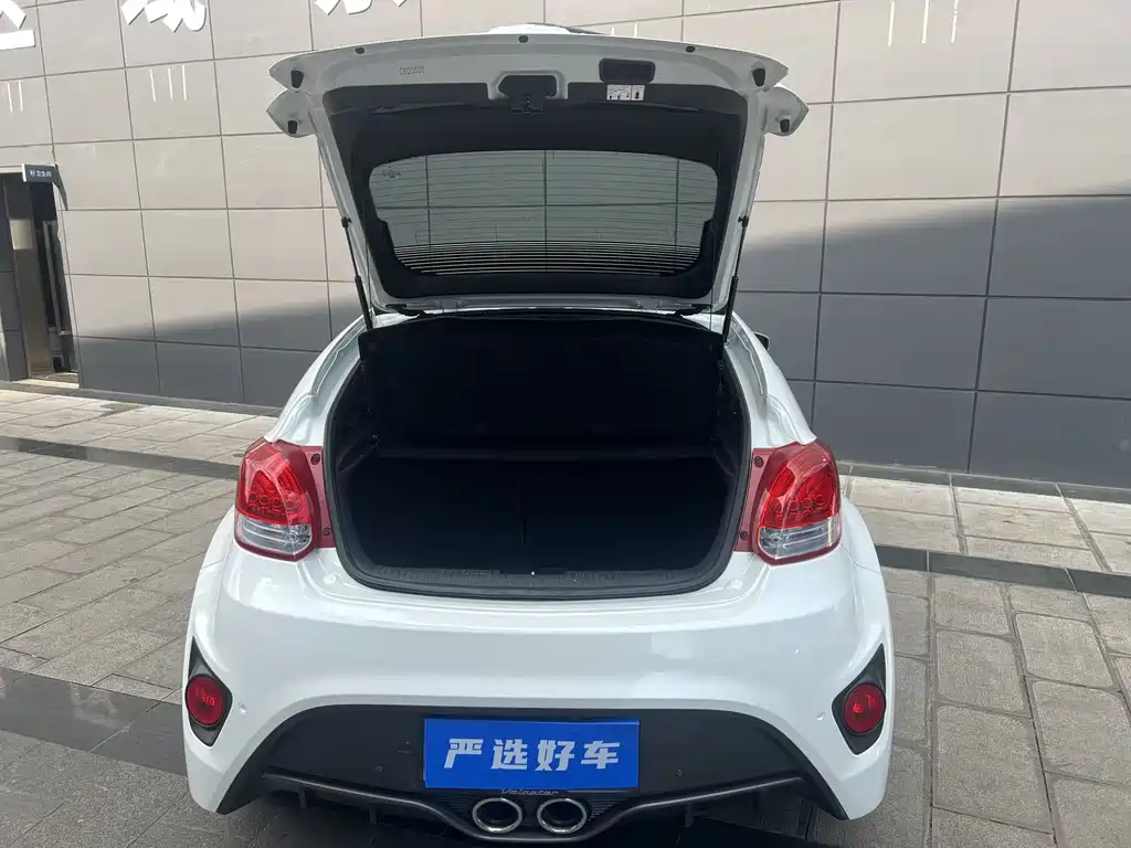 Hyundai Veloster 2016 — фото 10