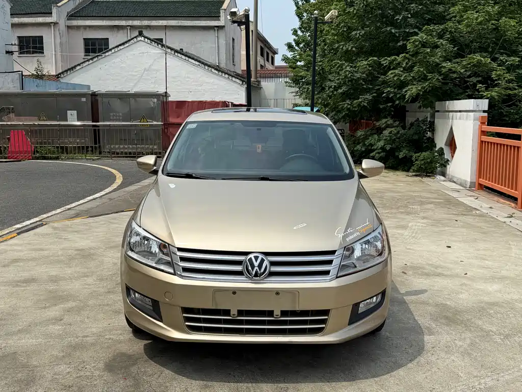 Volkswagen Santana 2015