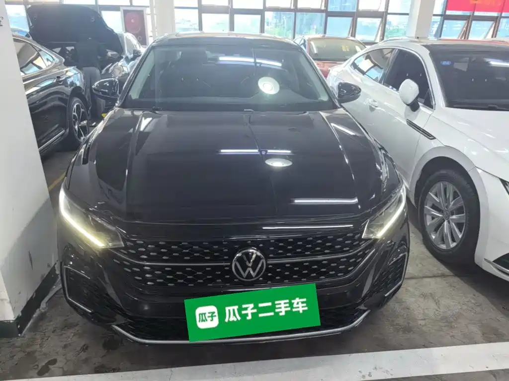 Volkswagen Passat 2024