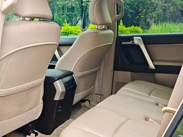 Toyota Prado 2012