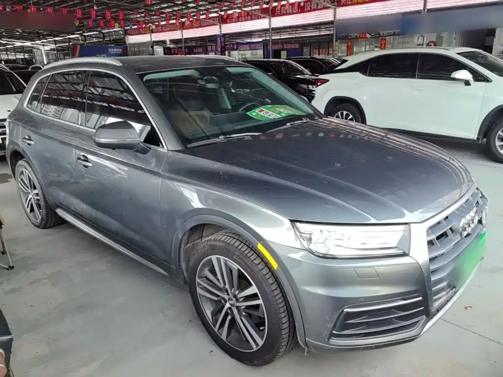 Audi Q5L 2020