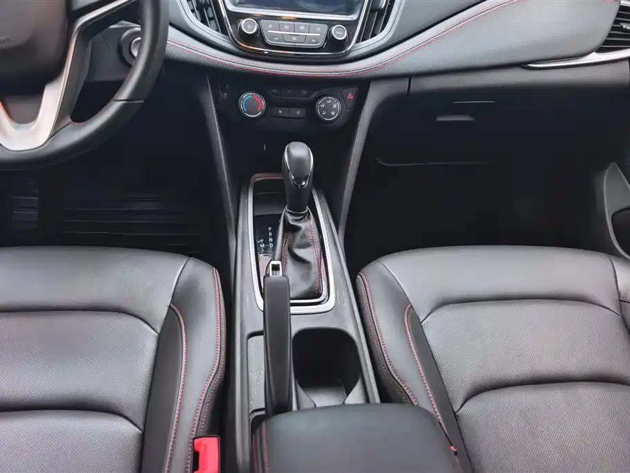 Chevrolet Monza 2020 — фото 16