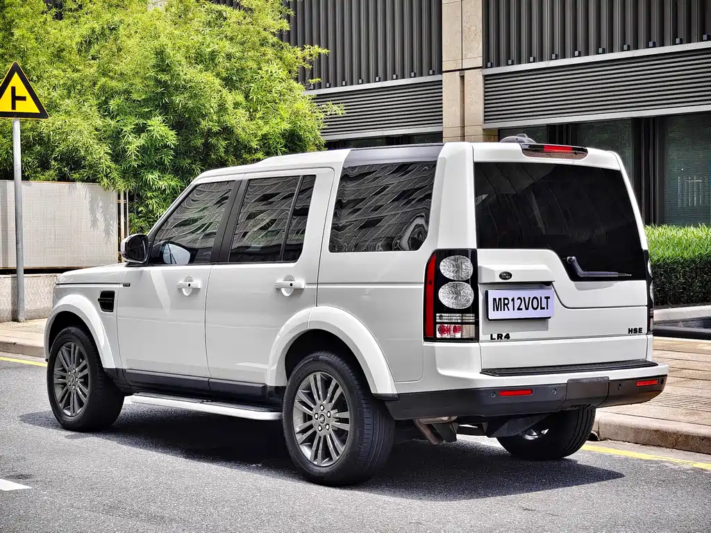 Land Rover Discovery 2014 — фото 8
