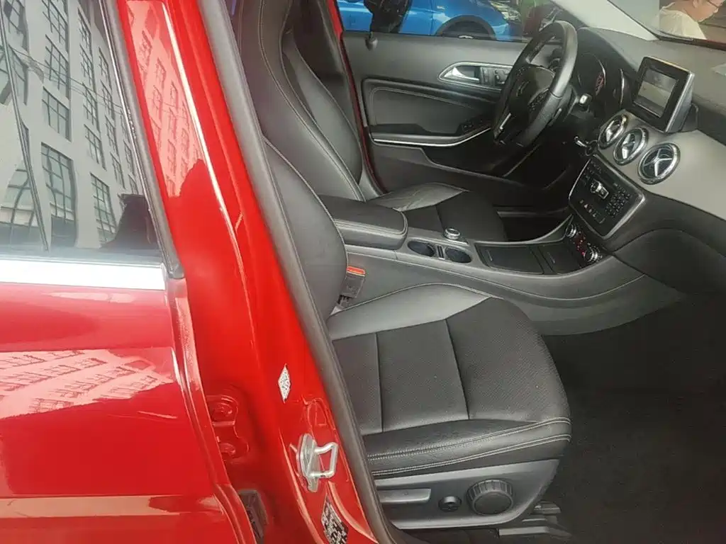 Mercedes-Benz GLA 2015 — фото 25