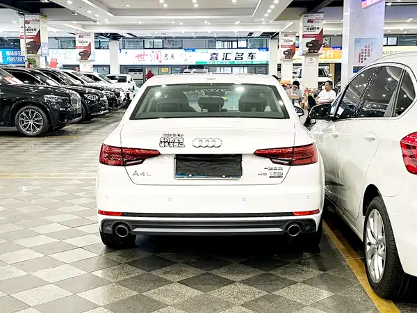 Audi A4L 2017