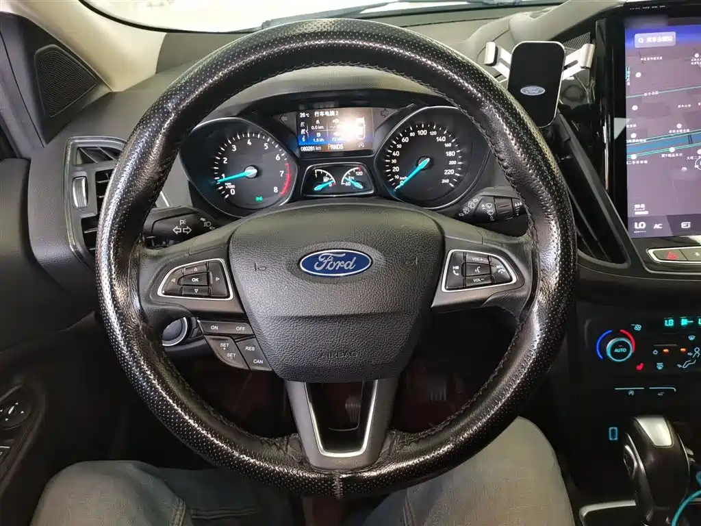Ford Kuga 2021 — фото 11