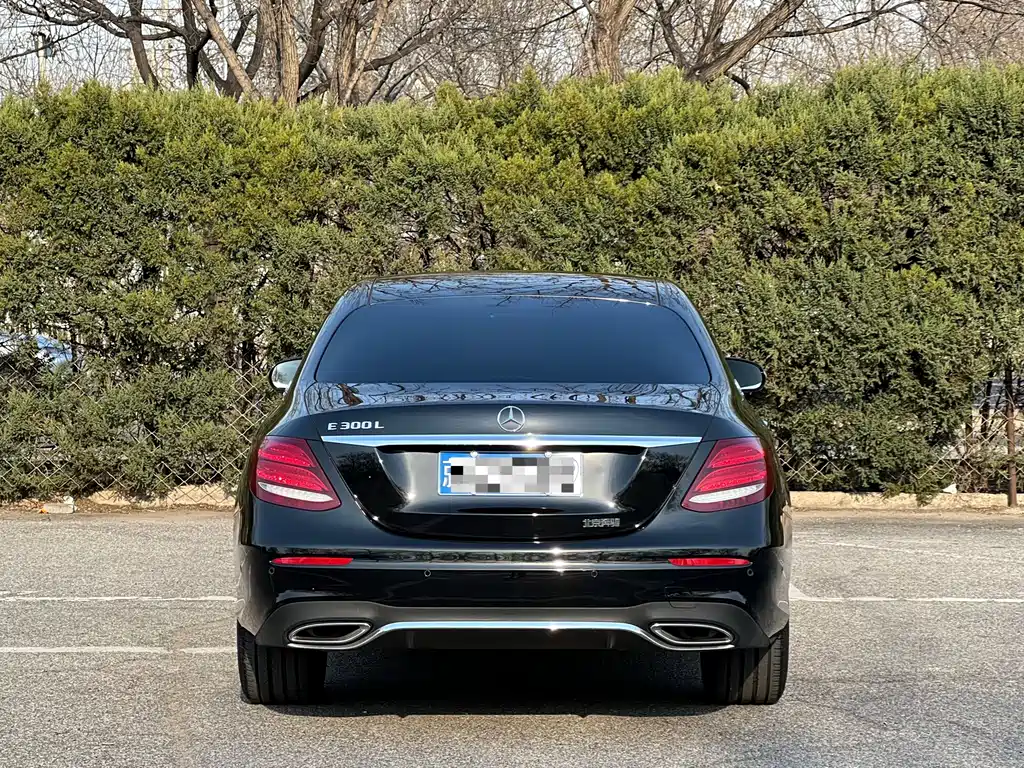 Mercedes-Benz E-Class 2017 — фото 4