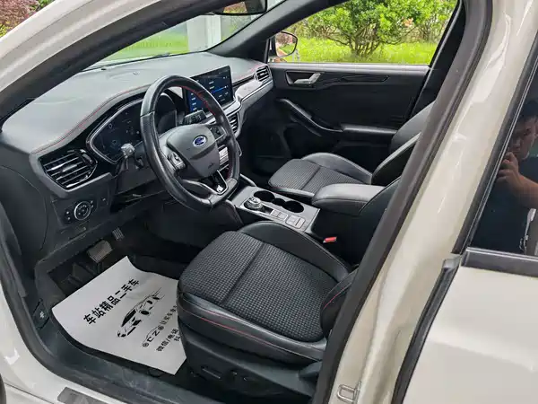 Ford Focus 2021