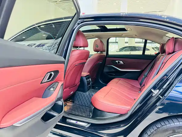 BMW 3 Series 2024