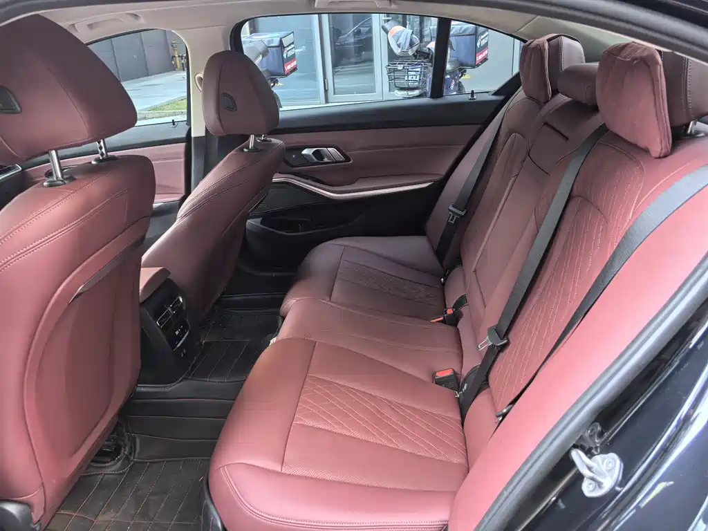 BMW 3 Series 2023