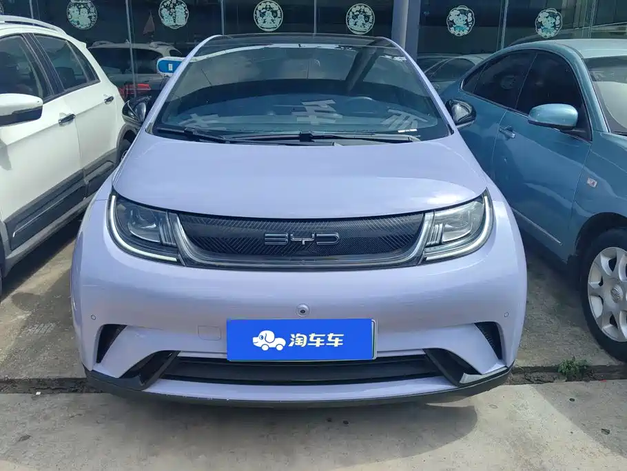 BYD Dolphin 2023