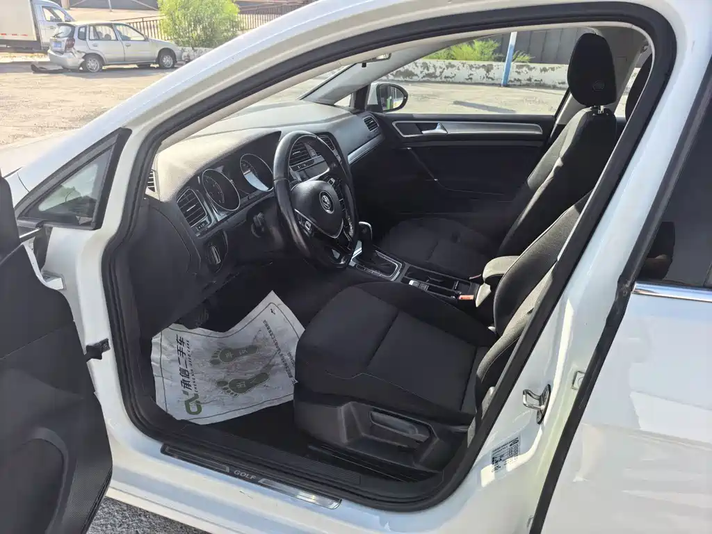 Volkswagen Golf 2020