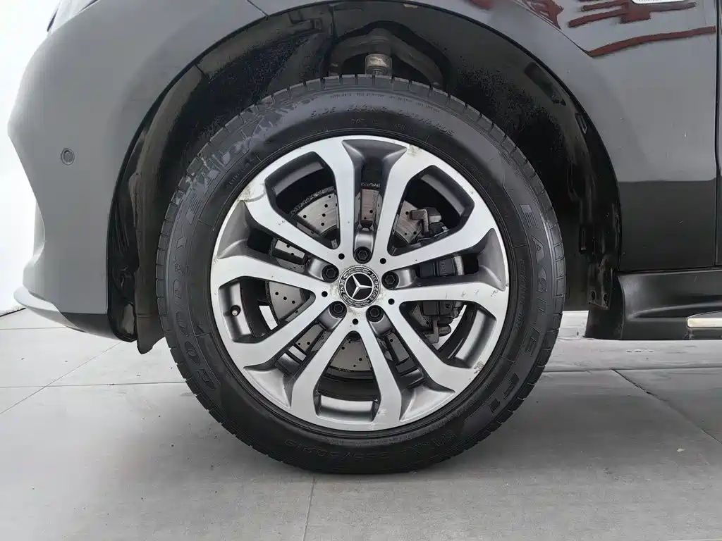Mercedes-Benz GLE 2018 — фото 17