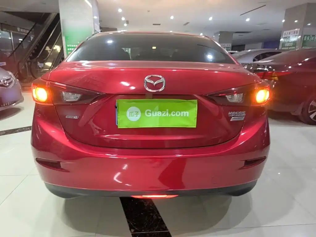 Mazda 3 Angkesela 2015