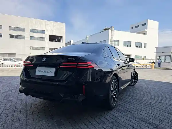 BMW 5 Series 2024