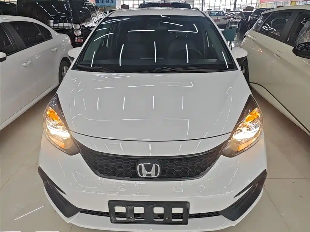 Honda Fit 2022 — фото 3