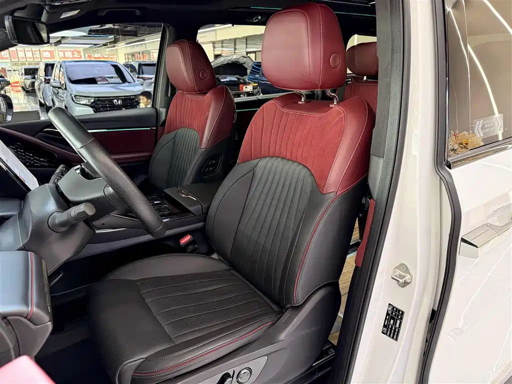 GAC Motor Trumpchi M8 2023 — фото 5