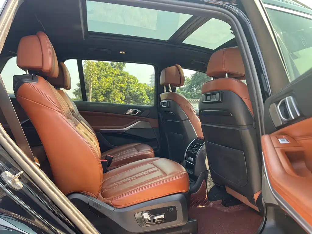 BMW X7 2022 — фото 10