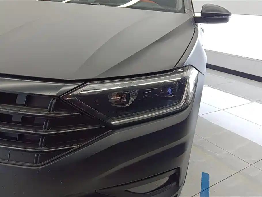 Volkswagen Sagitar 2022