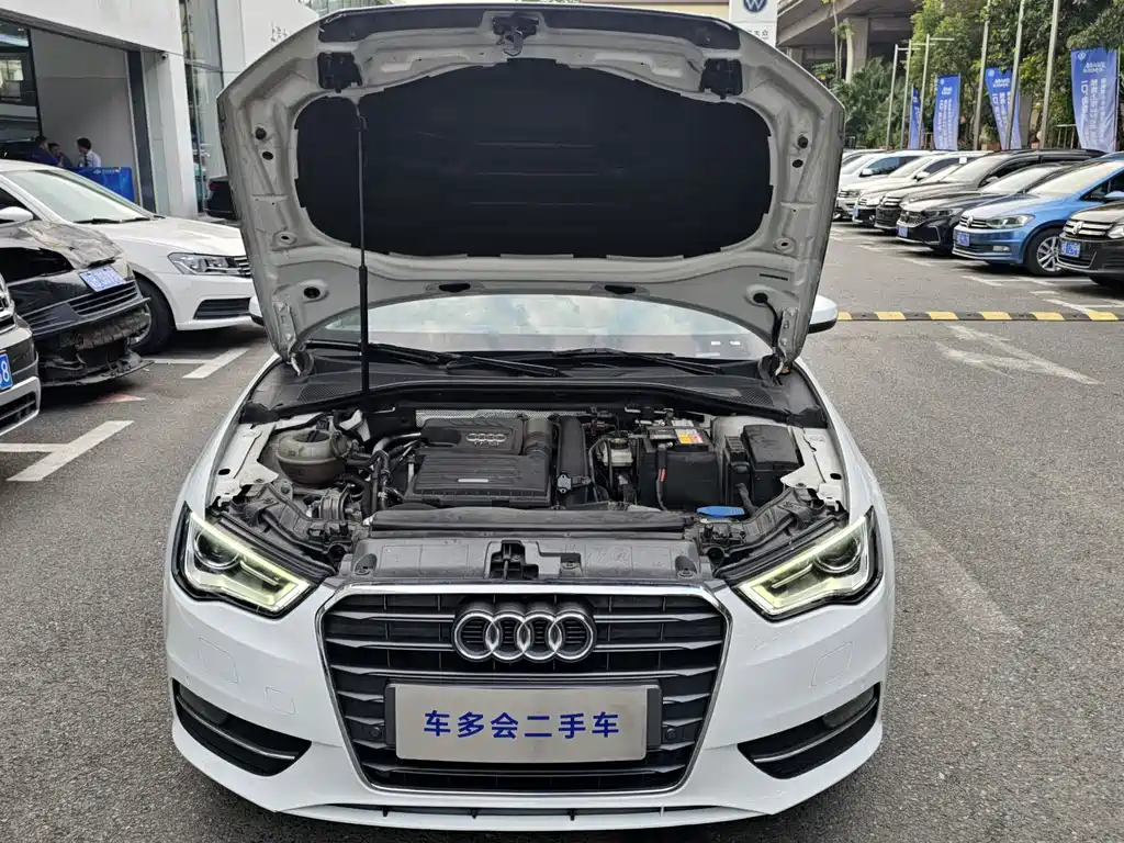 Audi A3 2018 — фото 23