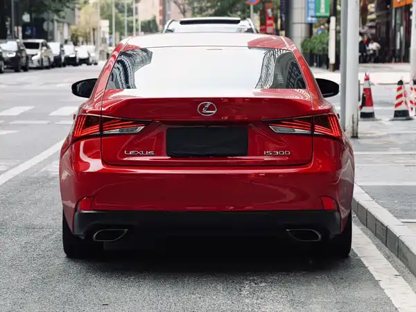 Lexus IS 2017