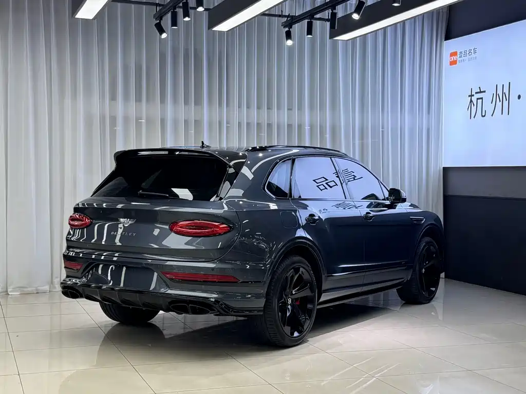 Bentley Bentayga 2022