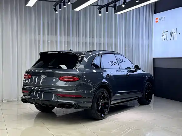 Bentley Bentayga 2022