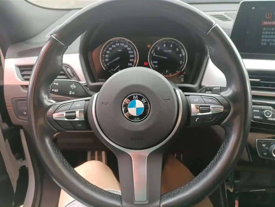 BMW X2 2022 — фото 15