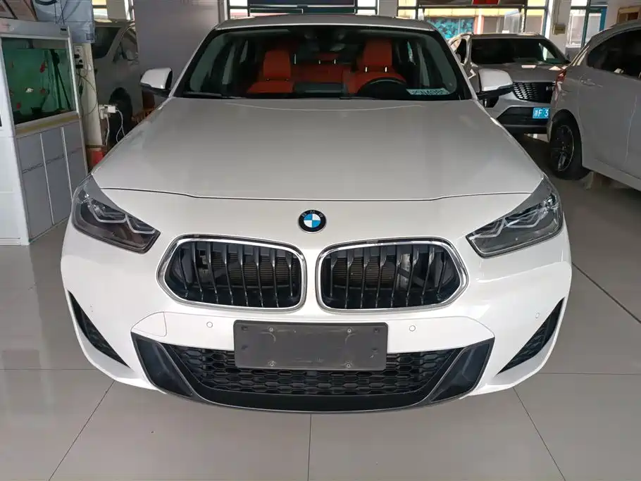 BMW X2 2022 — фото 2
