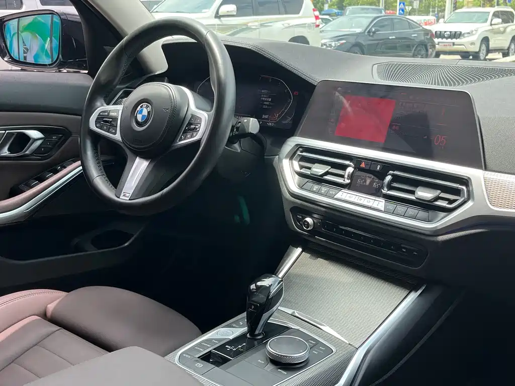 BMW 3 Series 2021 — фото 11