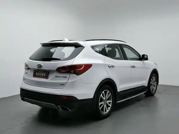 Hyundai Santa Fe 2013