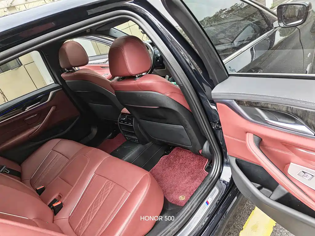 BMW 5 Series 2022 — фото 13