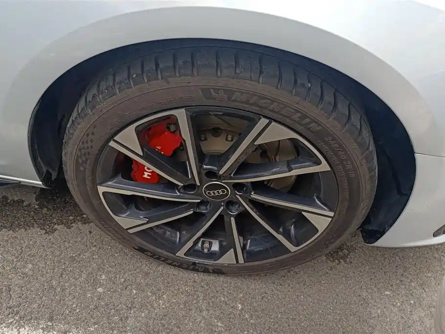Audi A4L 2023